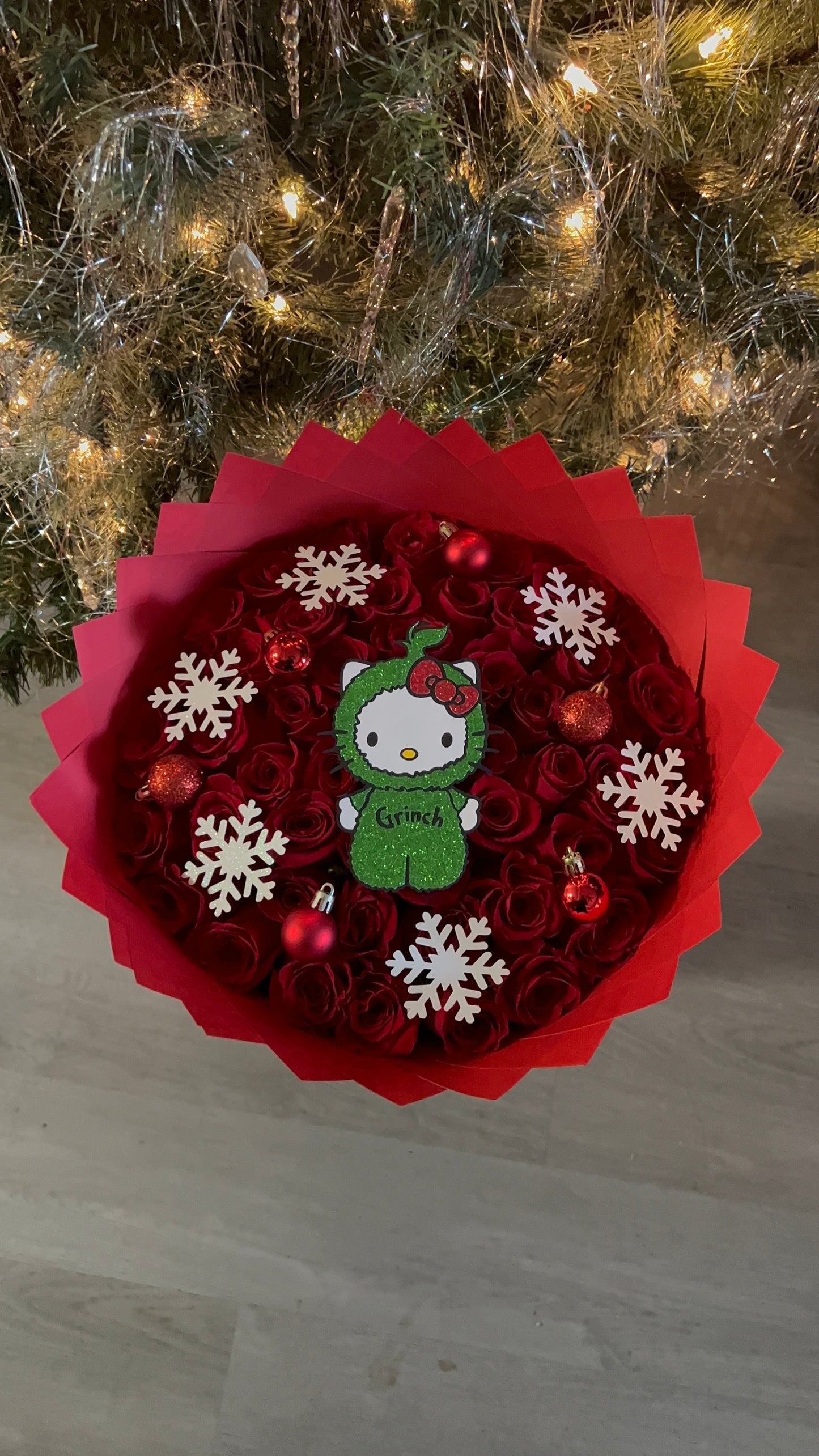 Pretty Grinchmas bouquet