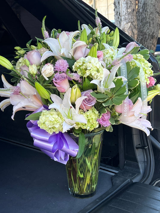 Encantada vase Arragement