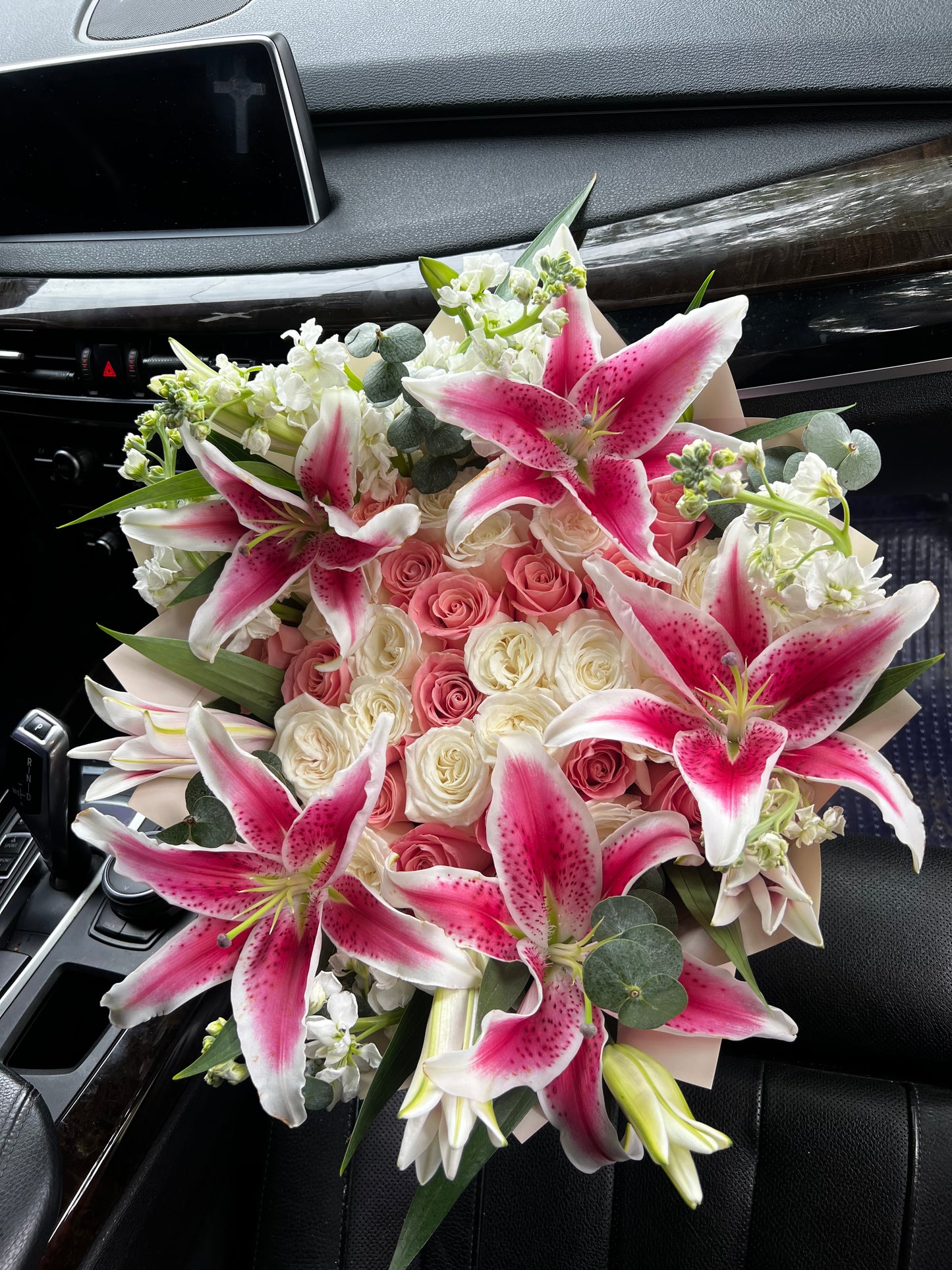 A Lily Dream Bouquet