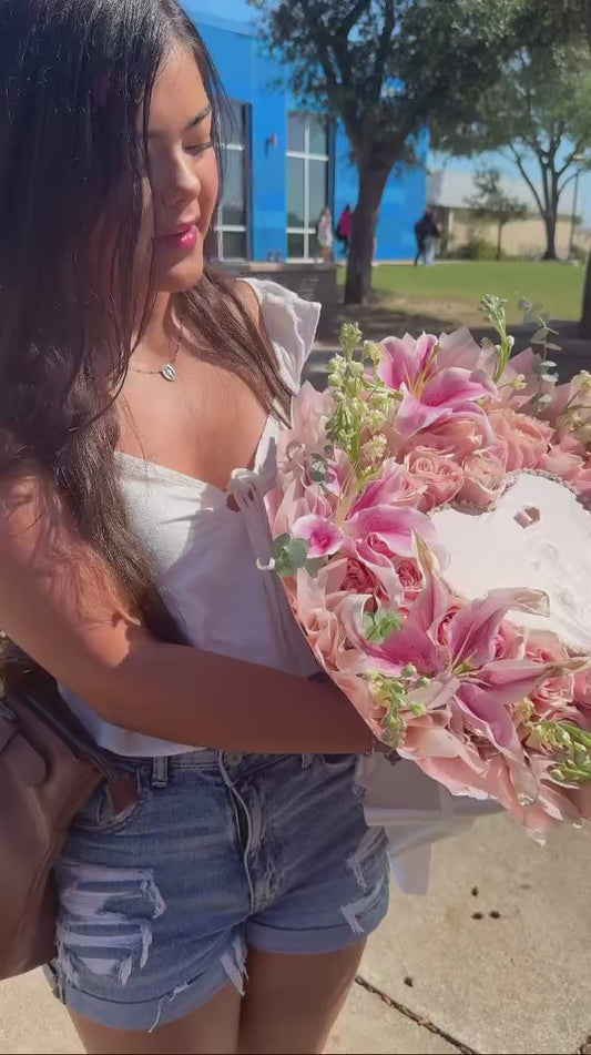Chula en Rosa burn bouquet